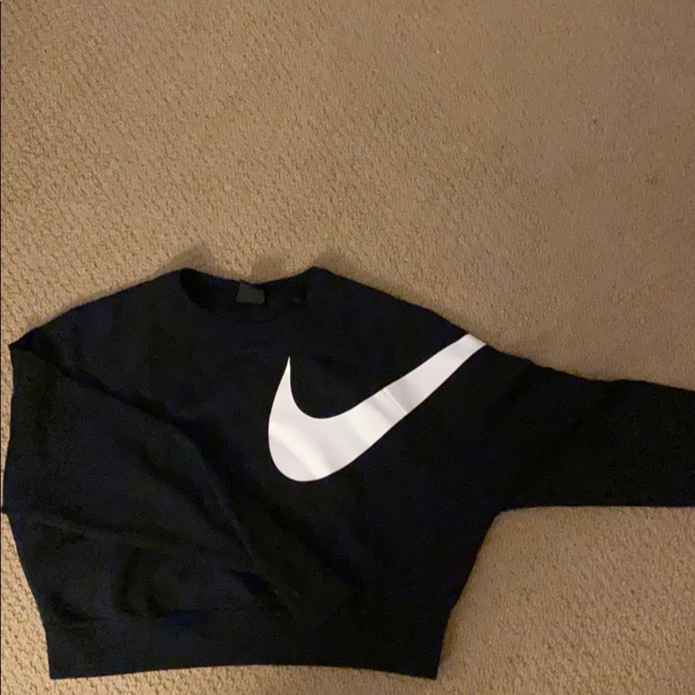Nike sweatshirt
